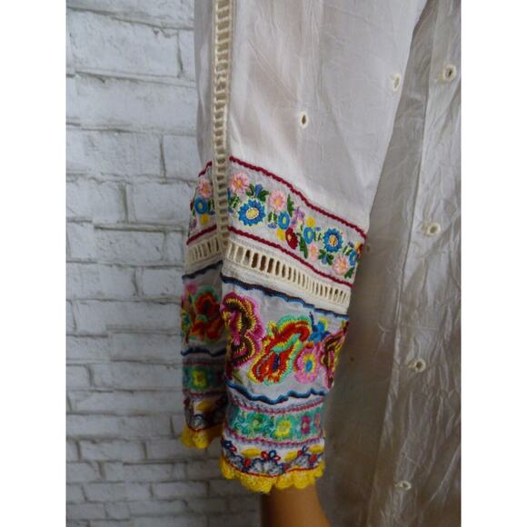 $295 Johnny Was Patchwork Sleeve Eyelet White Embroidered Tunic Small NEW - Picture 6 of 15
